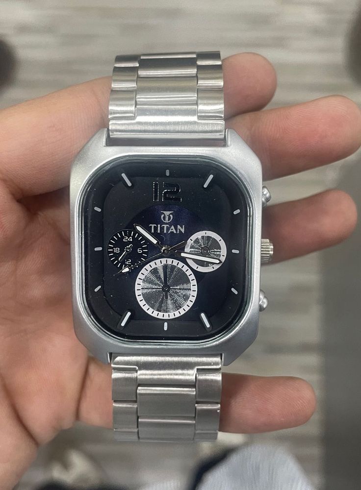 Titan Men's Analog Watch
