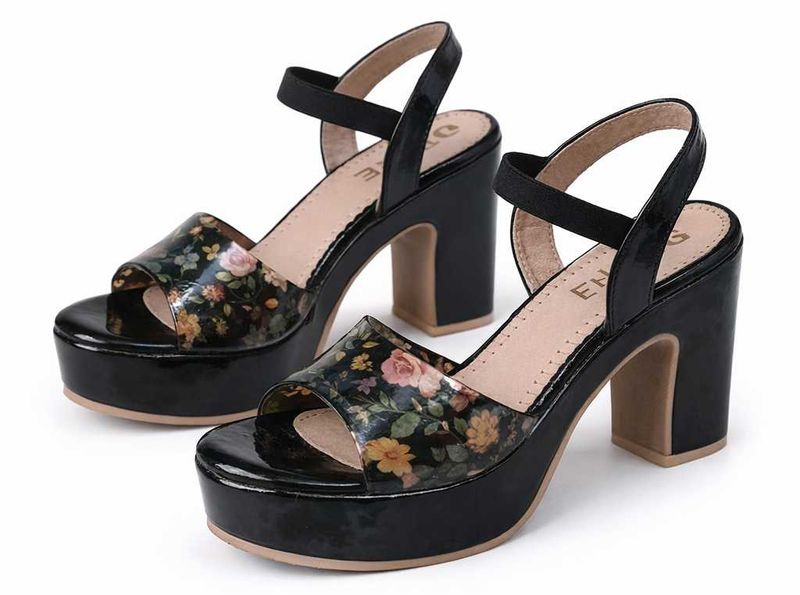 Denill Floral Platform Sandals- Size UK 6