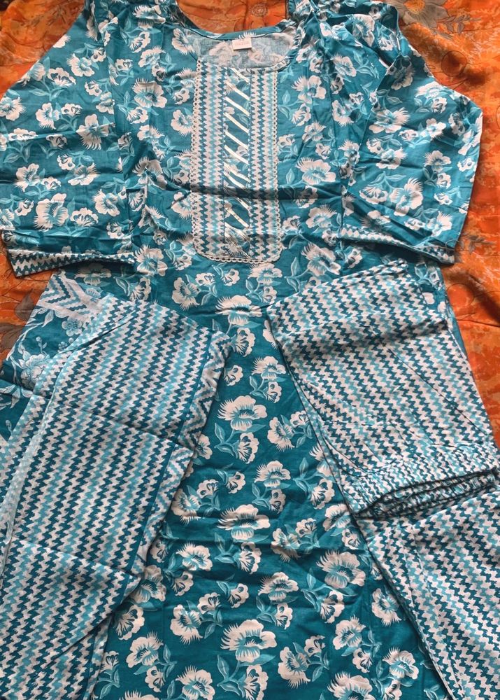 Turquoise Floral 3 pice chudidar Set