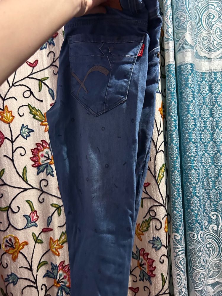 jeans