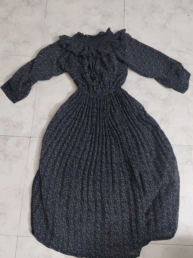 Dark Blue flowy dress 👗