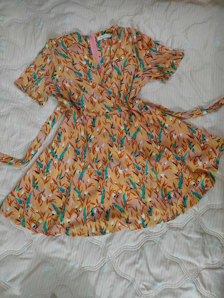 Chic Wrap Dress with Floral Print
