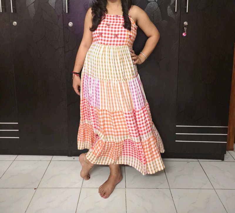 Chic Tiered Gingham Maxi Dress