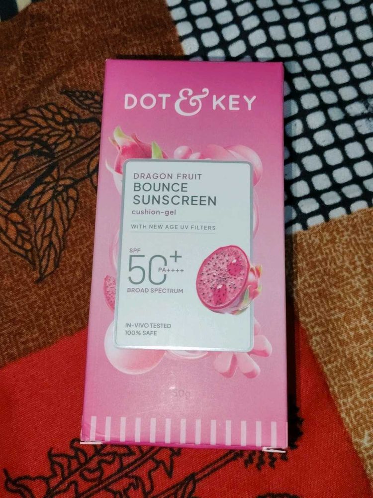 Dot &amp; Key Dragon Fruit Sunscreen SPF 50