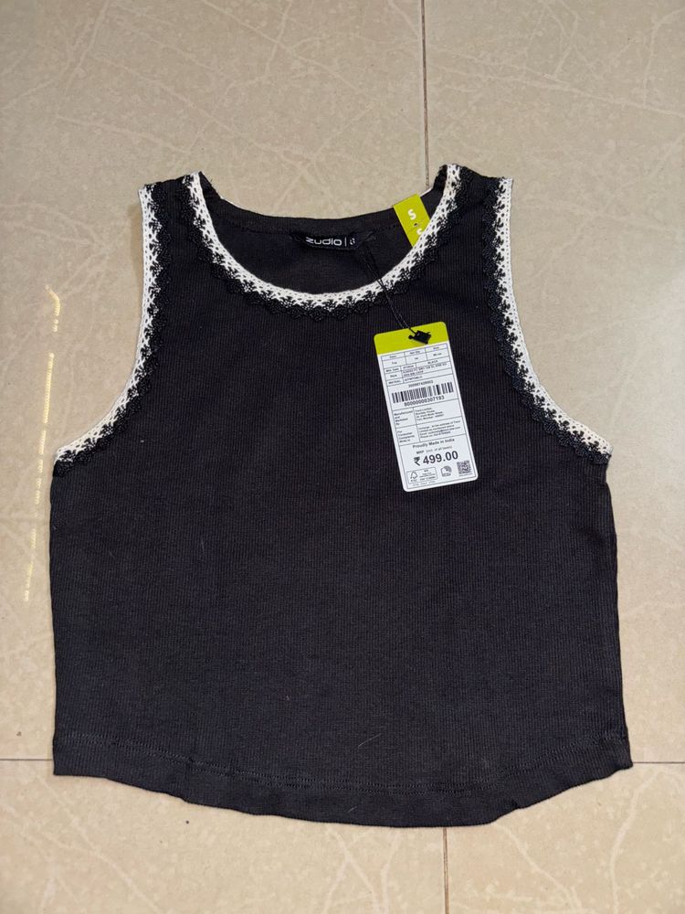 Black Lace Trim Crop Top