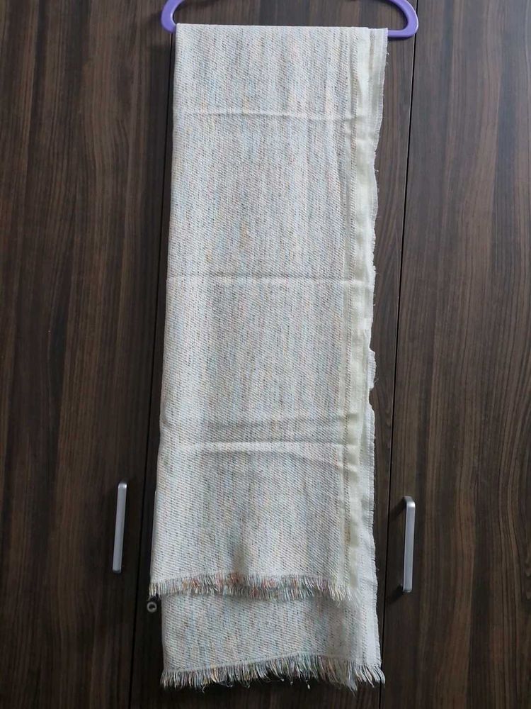 GAP Elegant scraf  for Women