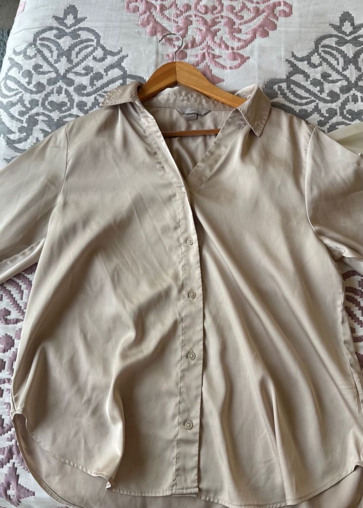 Chic Satin V-Neck Button-Up Shirt