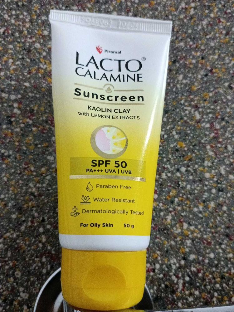Lacto Calamine Sunscreen SPF 50