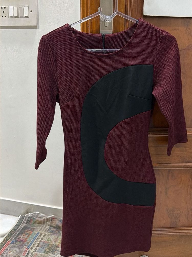 Chic Maroon Bodycon Dress