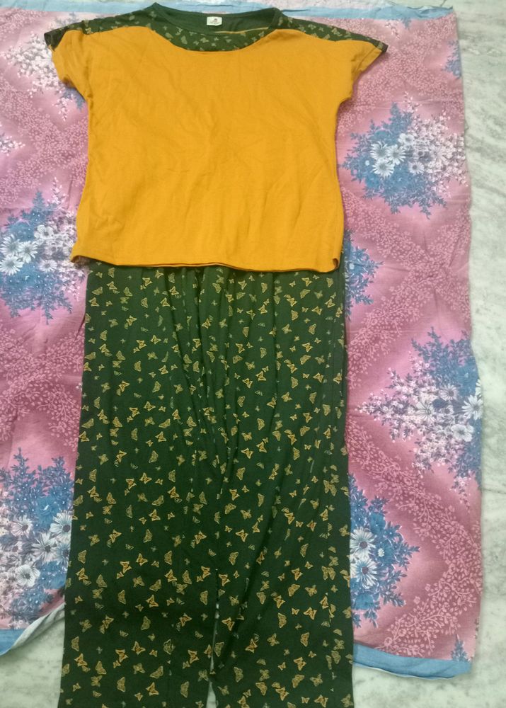 Pink Grapes Night Wear