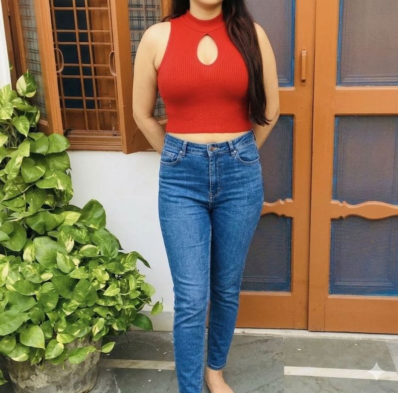 Chic Red Cut-Out Sleeveless Top