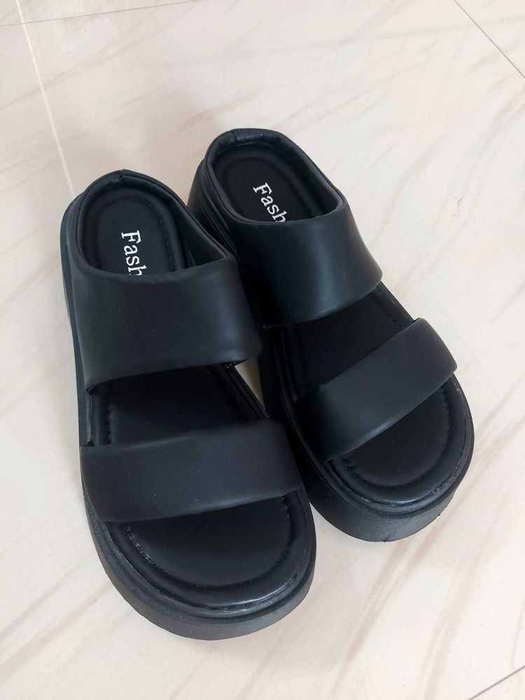 Black Platform Slide Sandals