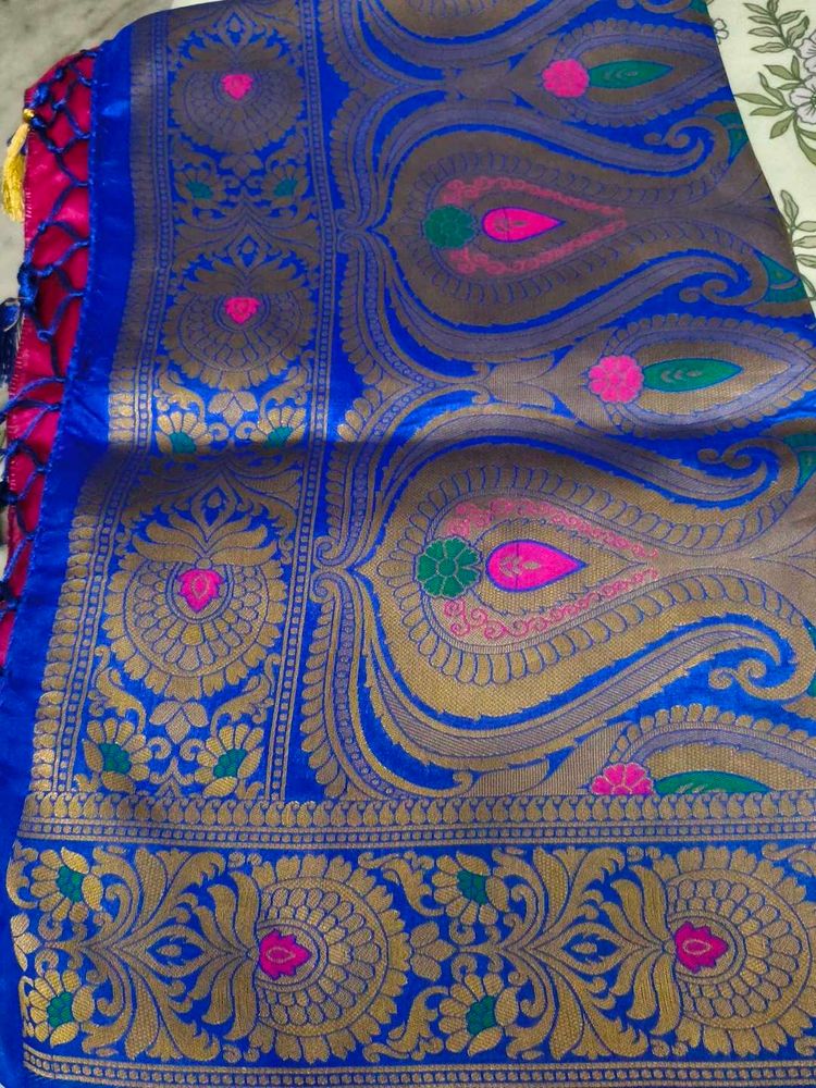 dark purplish pink saree