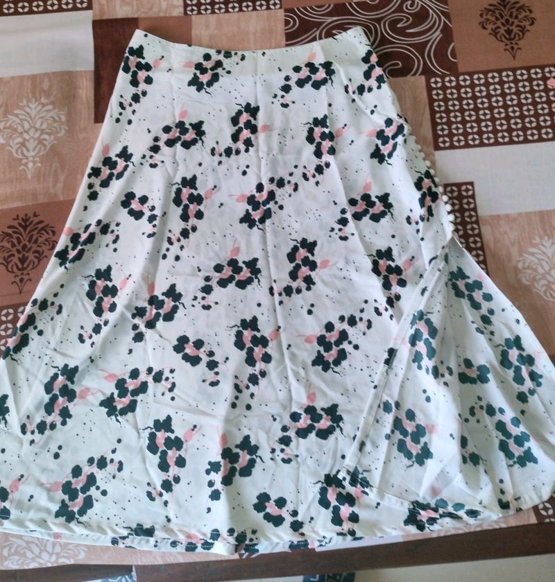 Custom Tailor Made Skirt With Slit At One Side.