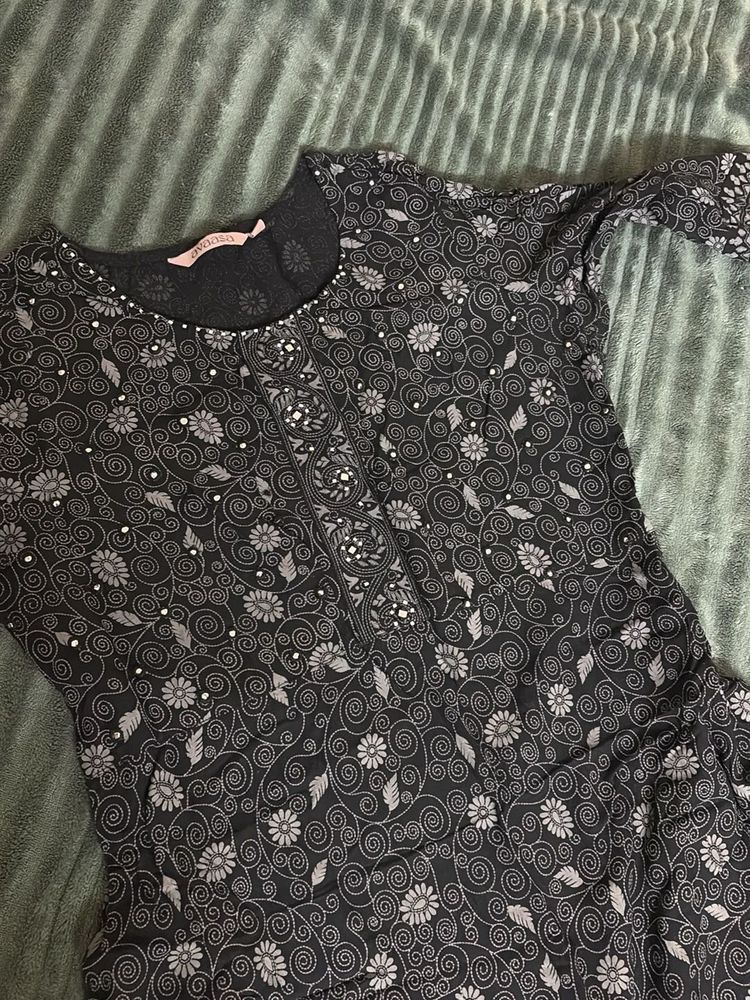 Brand: Unknown Kurta with Detailed Pattern