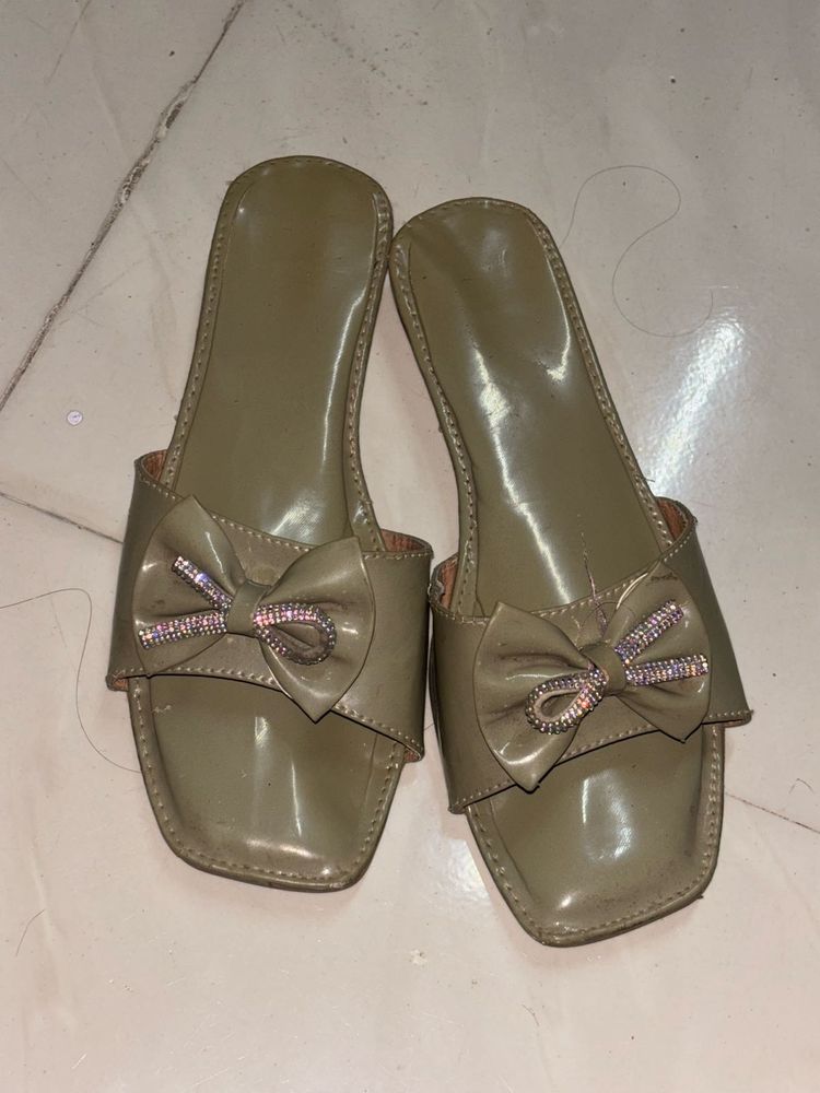 Chic Bow Embellished Slide Sandals