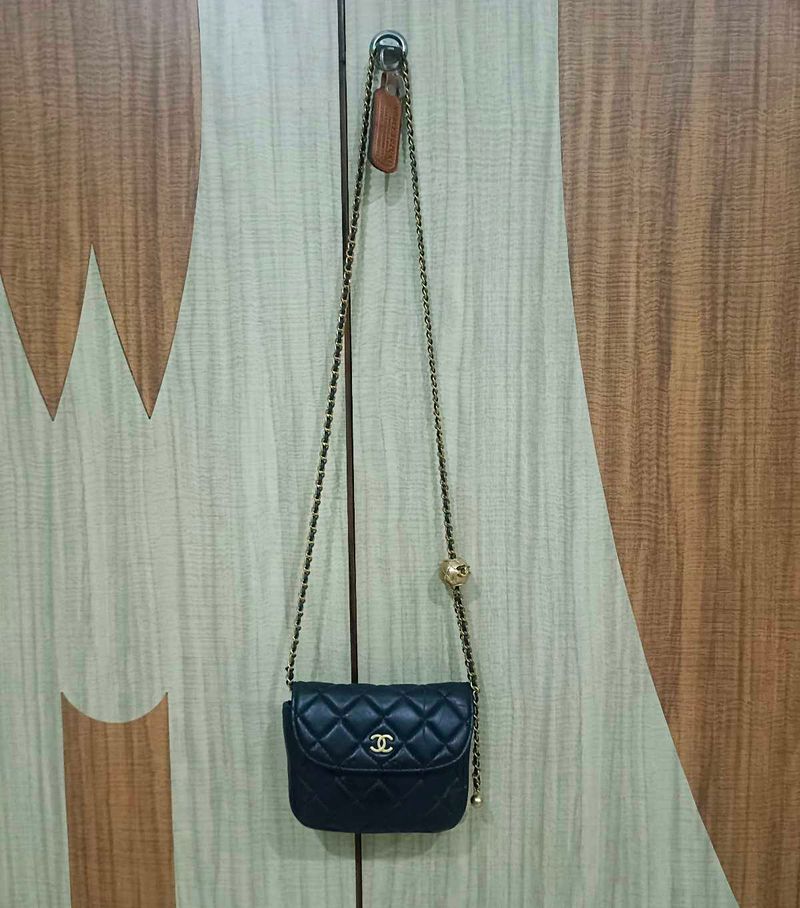 Chanel Quilted Chain Shoulder Bag