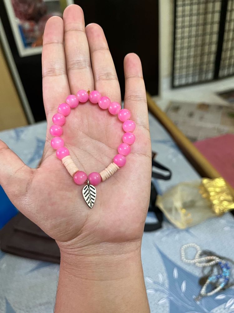 Charming Pink Beaded Bracelet with Leaf Charm