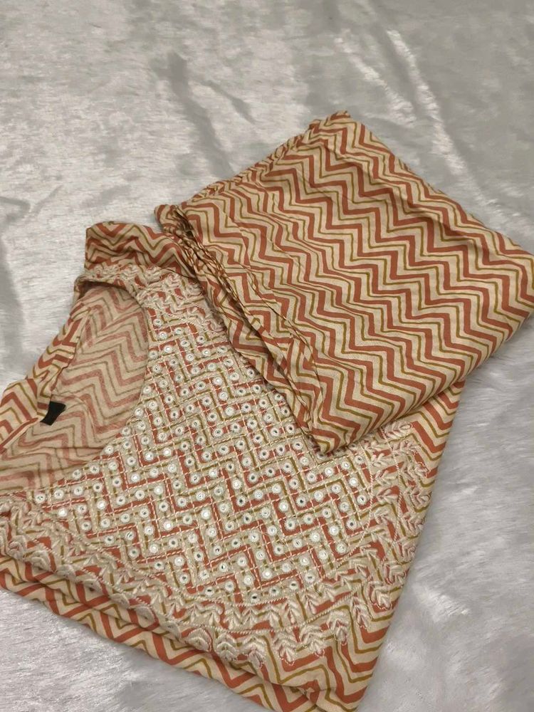 Stylish Kurta with pant (women's)