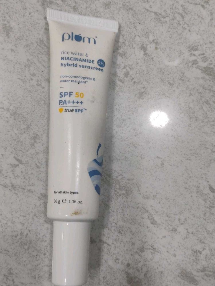 Plum Rice Water &amp; Niacinamide Sunscreen