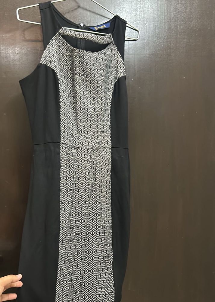 Chic Black &amp; White Dress