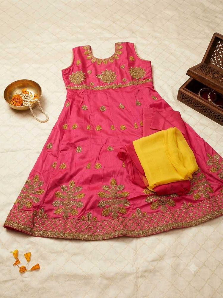 new Stunning Pink Embroidered  Set