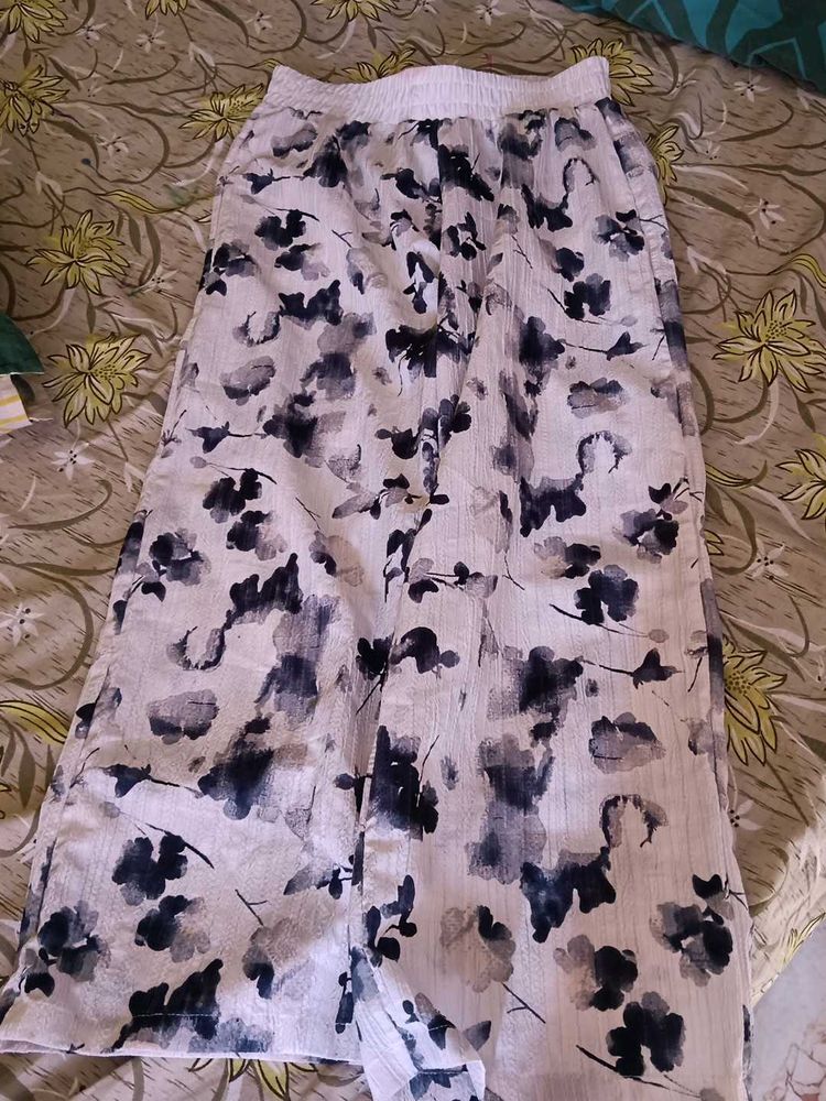 Floral Print Palazzo Pants ,26 to 28 waist