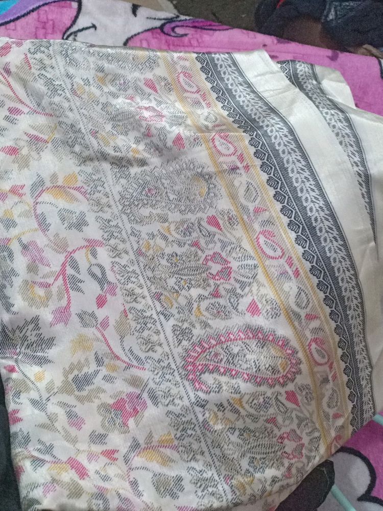 The Saree Is New Not Used