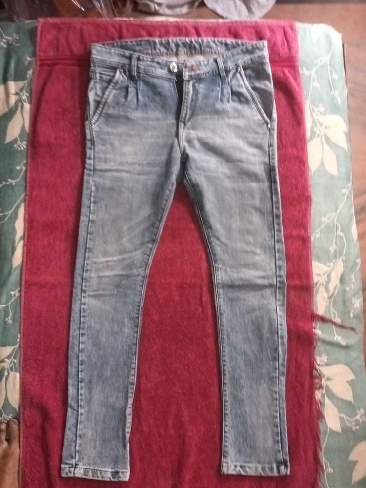 Light Wash Denim Jeans