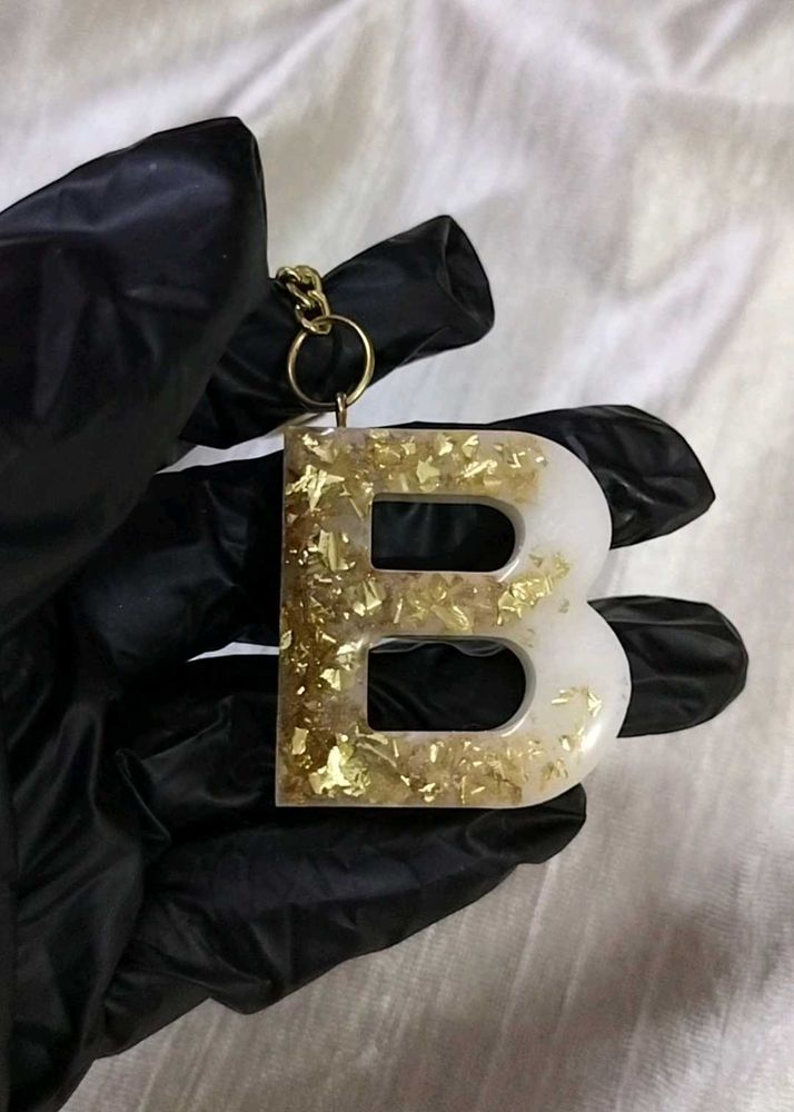 Resin Initial 'B' Keychain