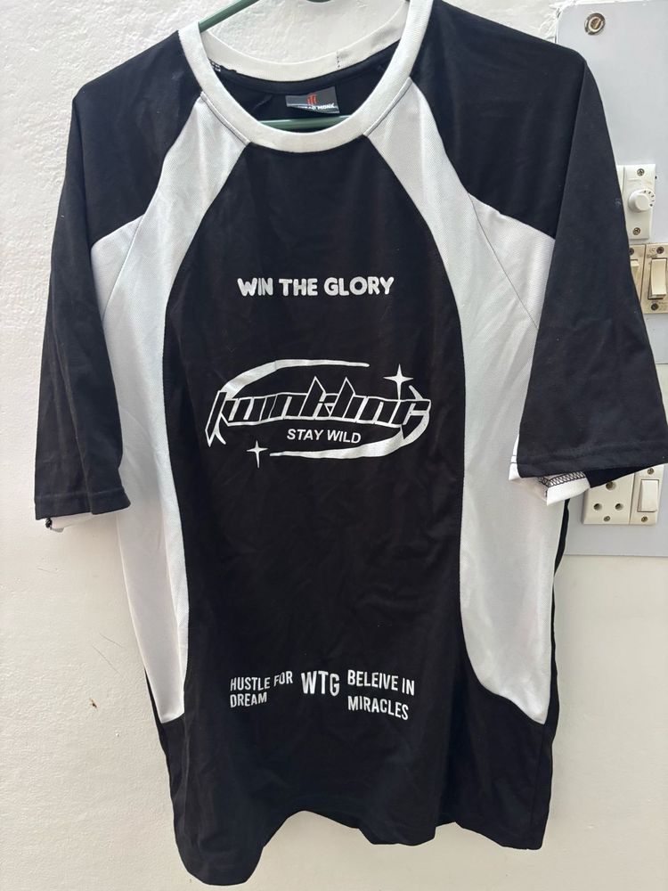 Graphic Print Black &amp; White T-Shirt