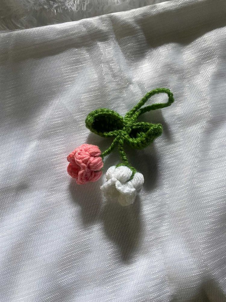 Crocheted tulip Blossom Hair tie