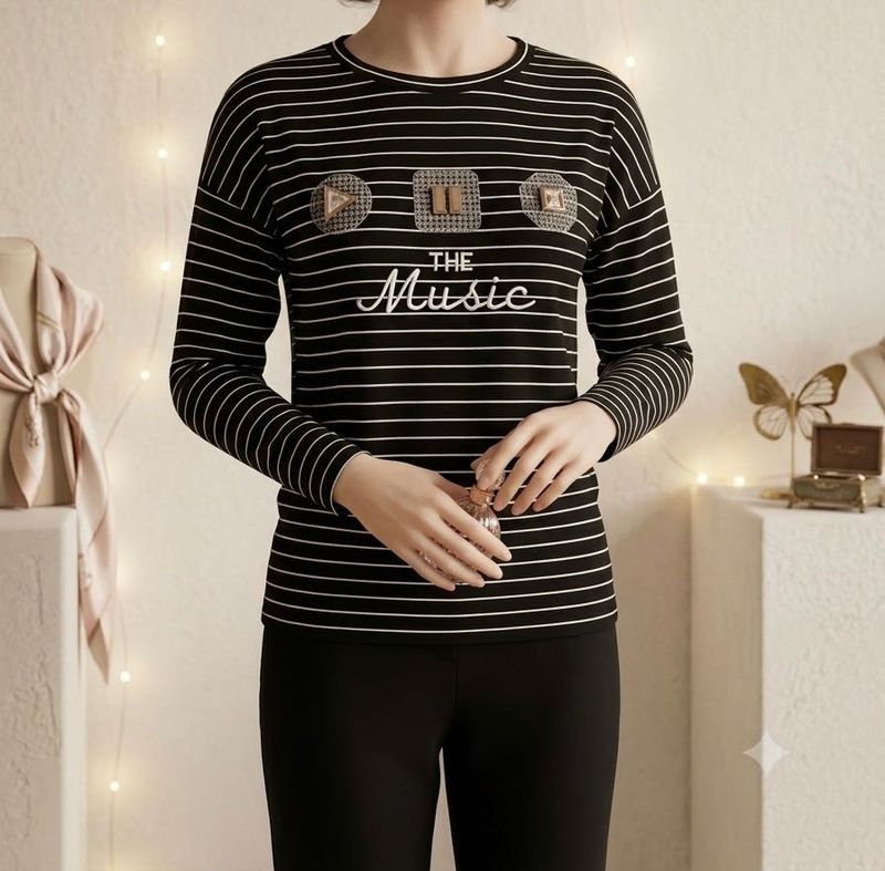 emo 🖤 top