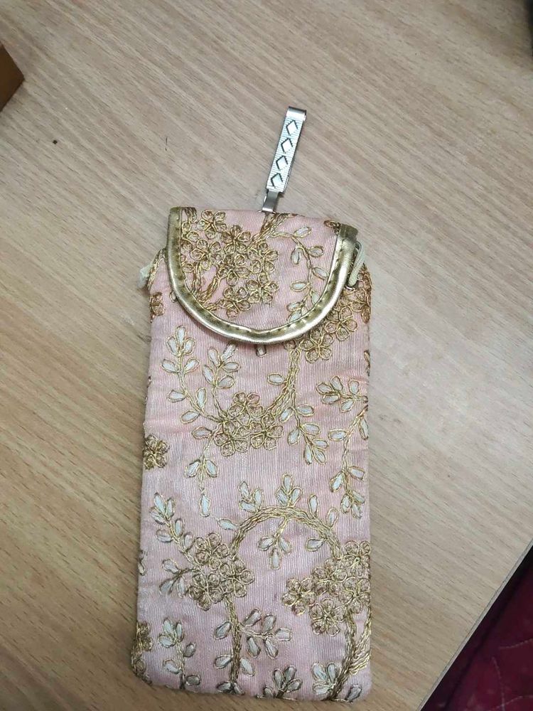Traditional Phone Bag