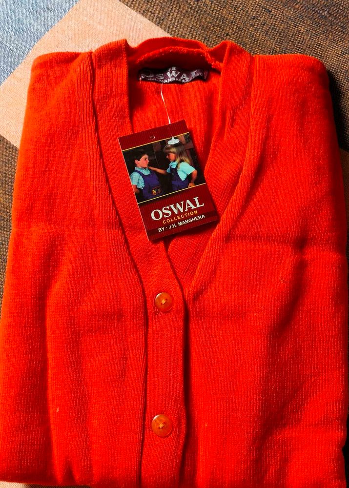 ORANGE SWEATER