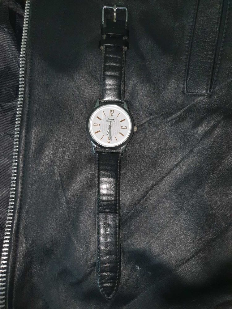 Classic HMT Quartz Minimalist White Dial Watch