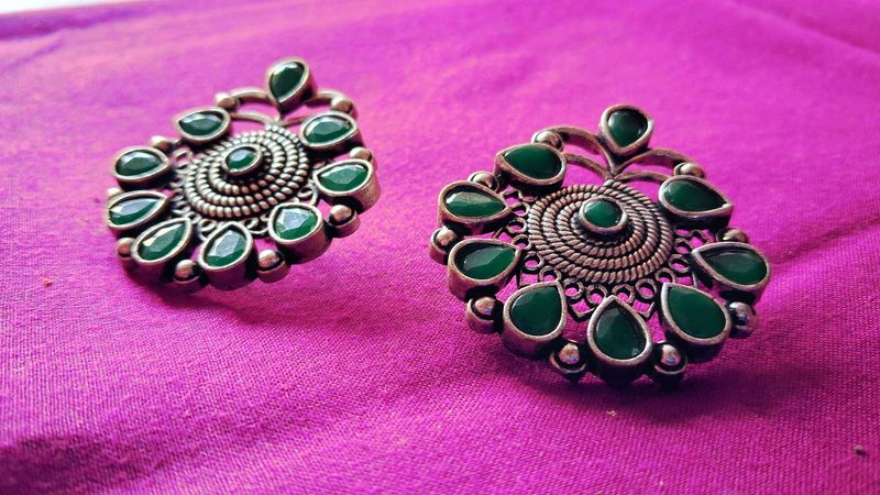 Green Stone Maate Polish Replica Earning