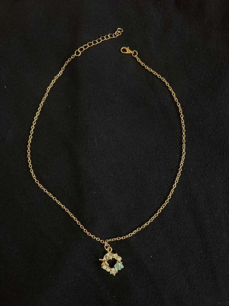 Dainty Ocean necklace