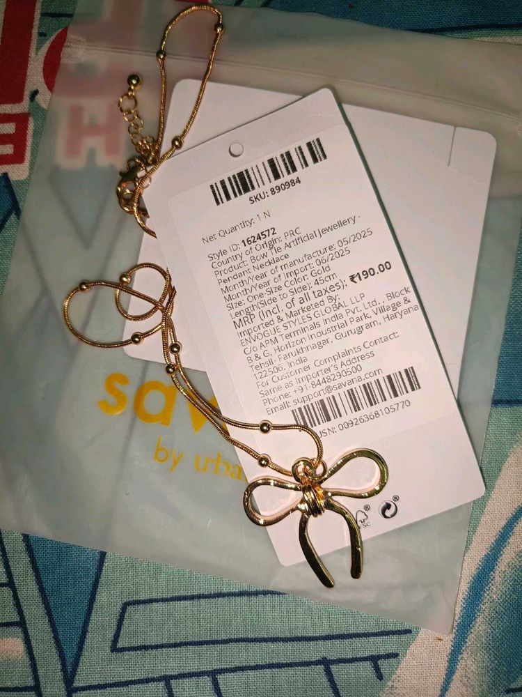 Bow Golden Necklace