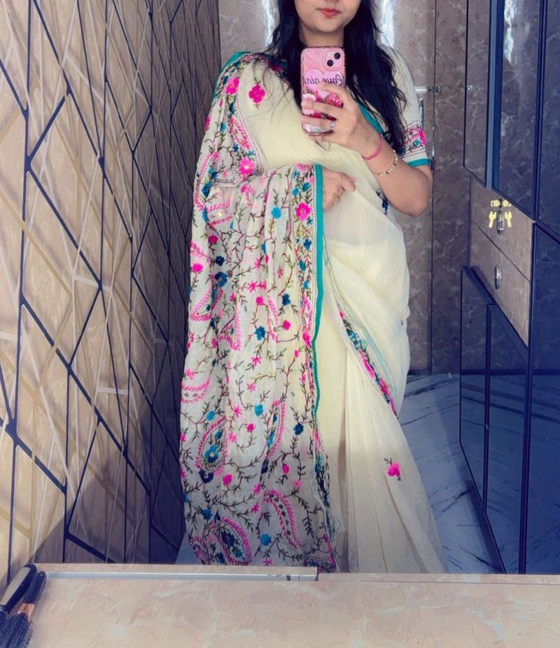Cream Saree with Floral Embroidery