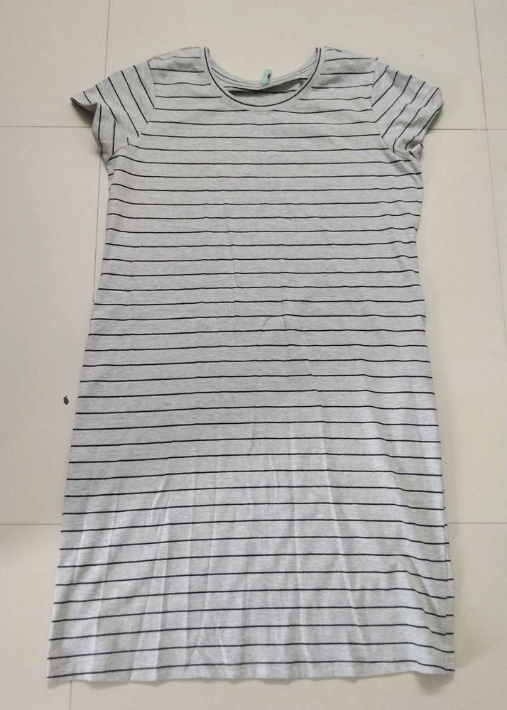 Elegant Grey T-Shirt Midi Dress
