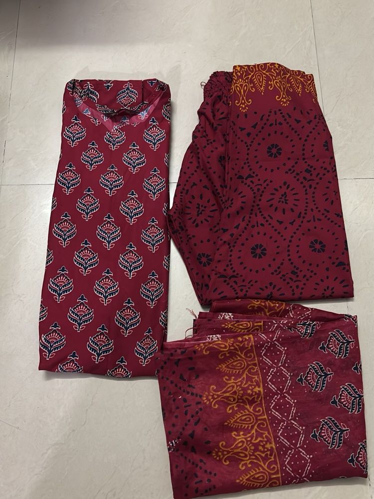 Klosia brand Maroon Printed Kurta Set