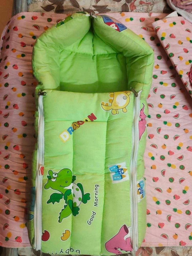 💯3 in 1 Baby Sleeping Bag/ Carrier/Mattre