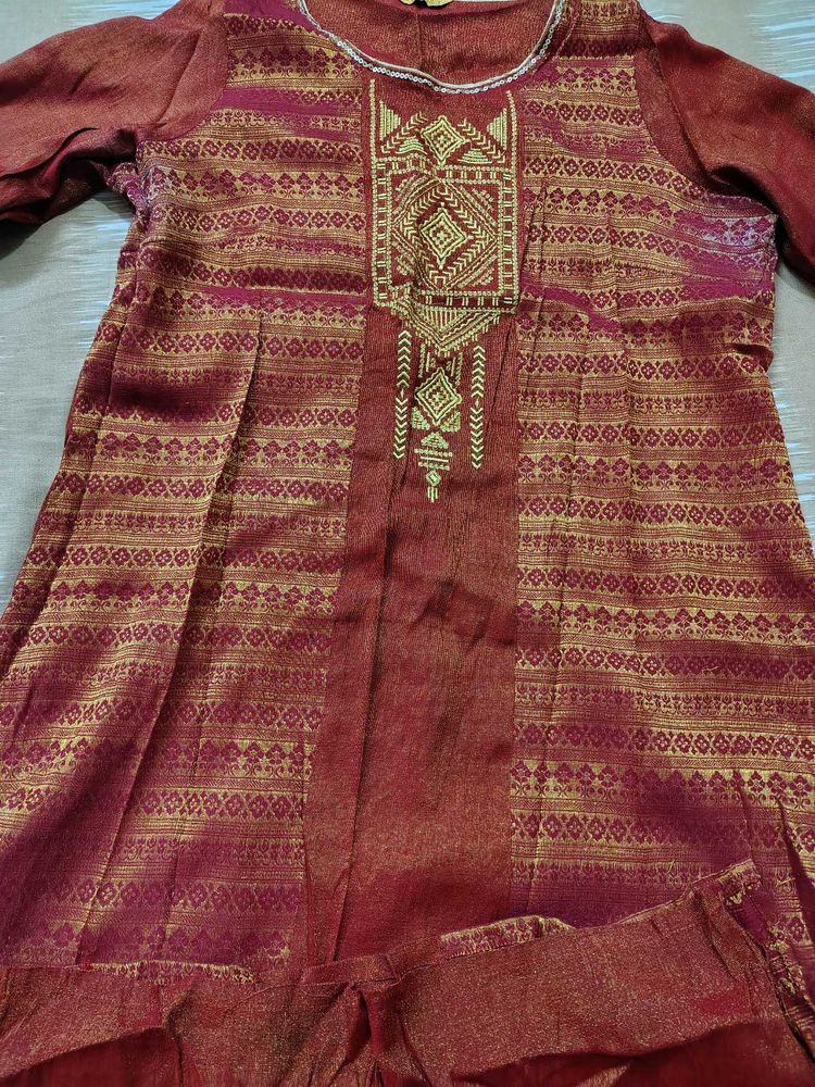 Beautiful Red Embroidered Kurta