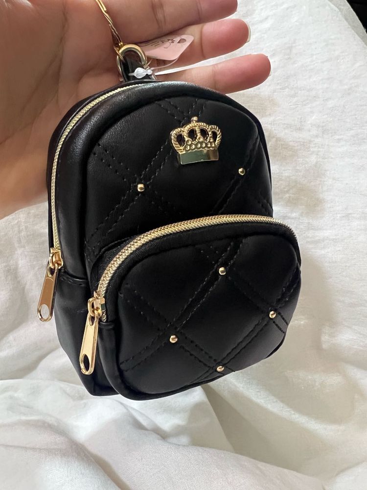 Cute Mini Backpack Charm🫠