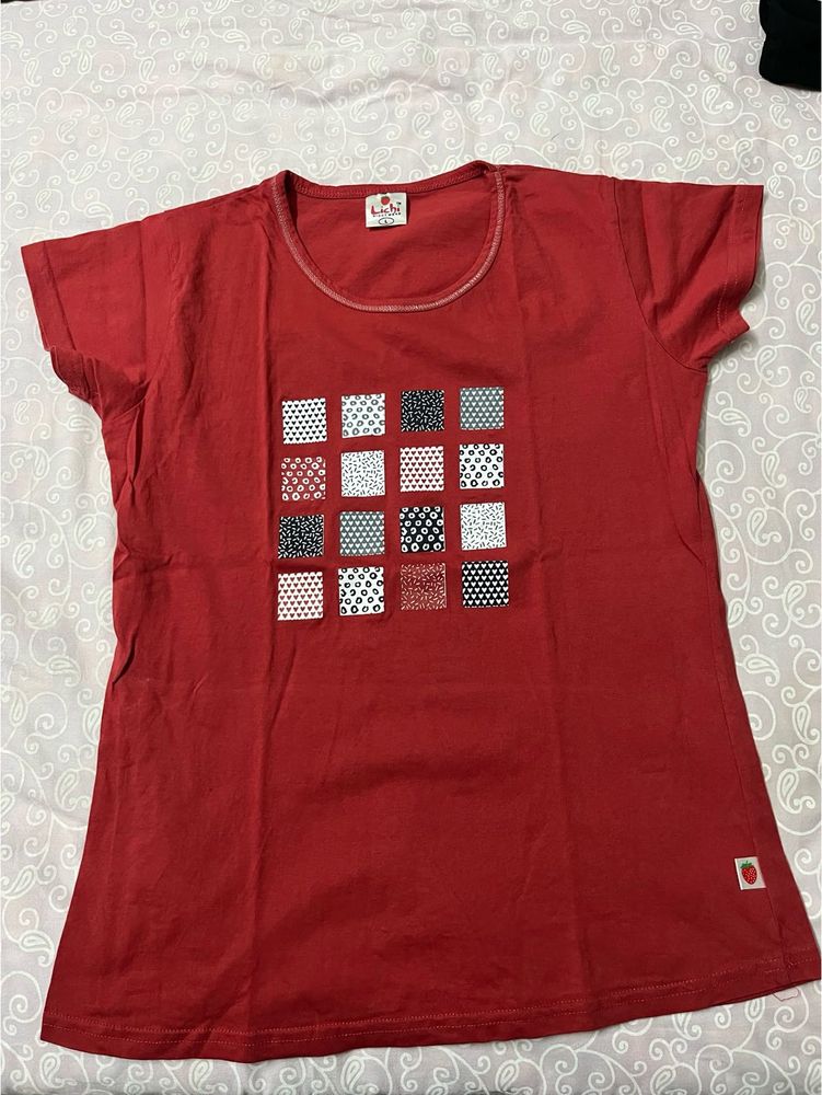 Red Graphic Print T-Shirt