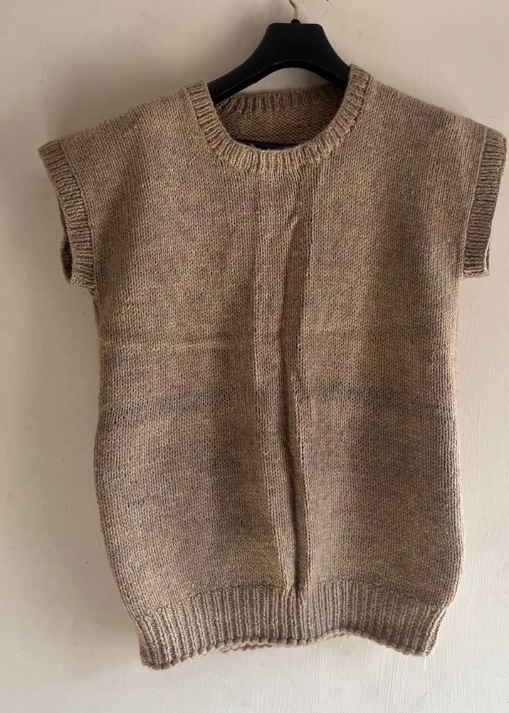 Beige Unisex Half Sleeve Sweater