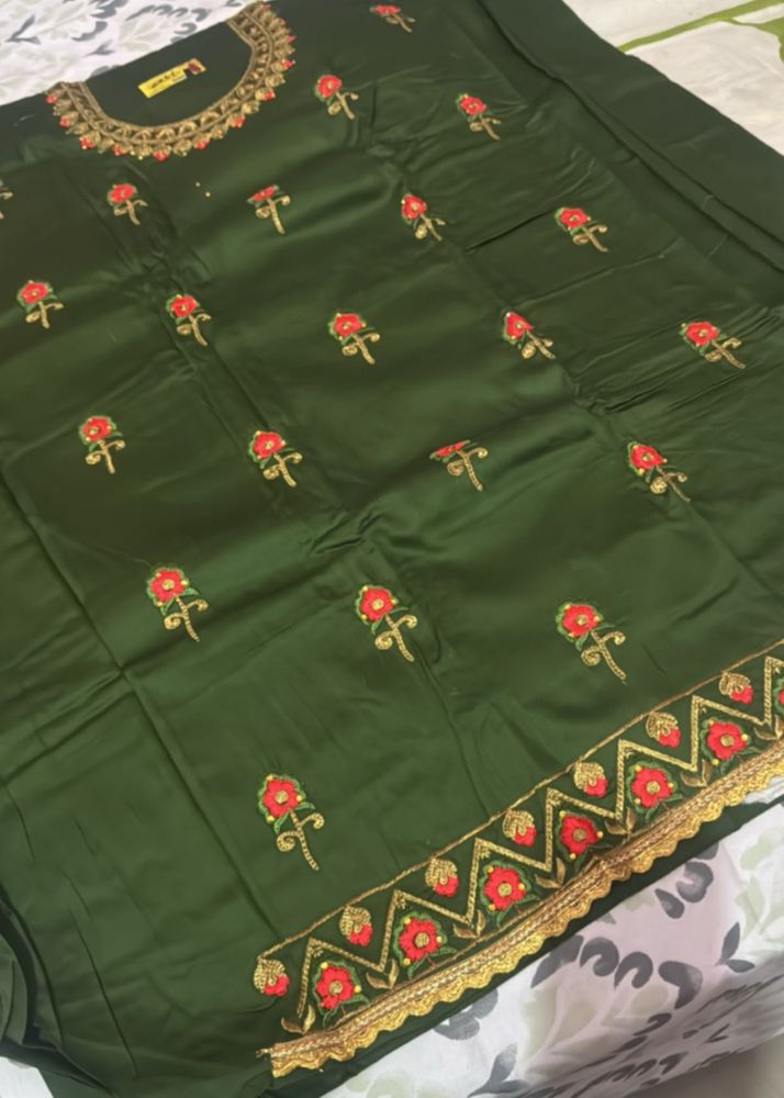 Elegant Green Embroidered Kurta Set
