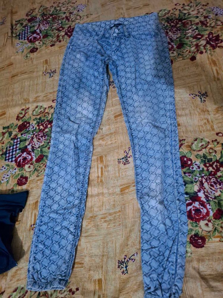 Patterned Blue Denim Jeans