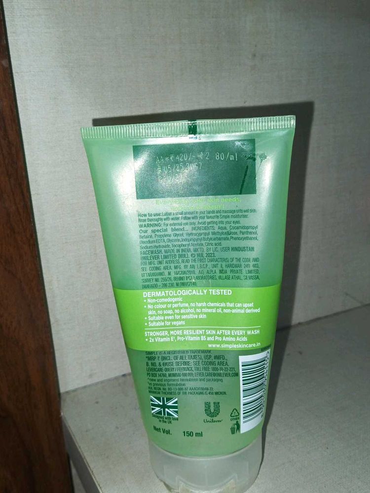 Simple Kind To Skin Face Wash